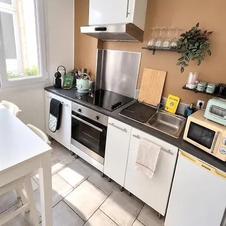 Maison Avec Terrasse Au Coeur De Poitiers